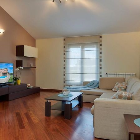 Villa Bartona For 8 Persons With Private Swimmingpool PUY Eksteriør bilde