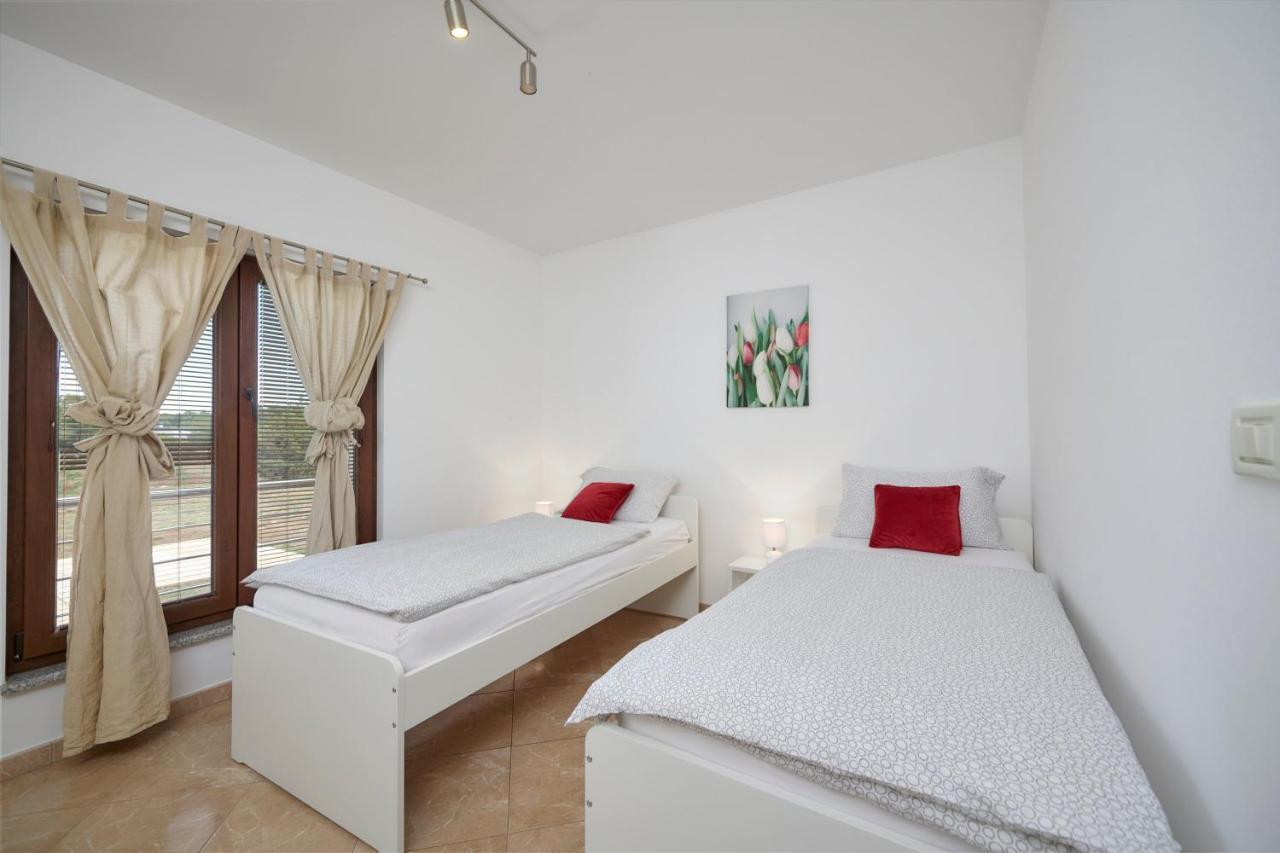 Villa Bartona For 8 Persons With Private Swimmingpool PUY Eksteriør bilde