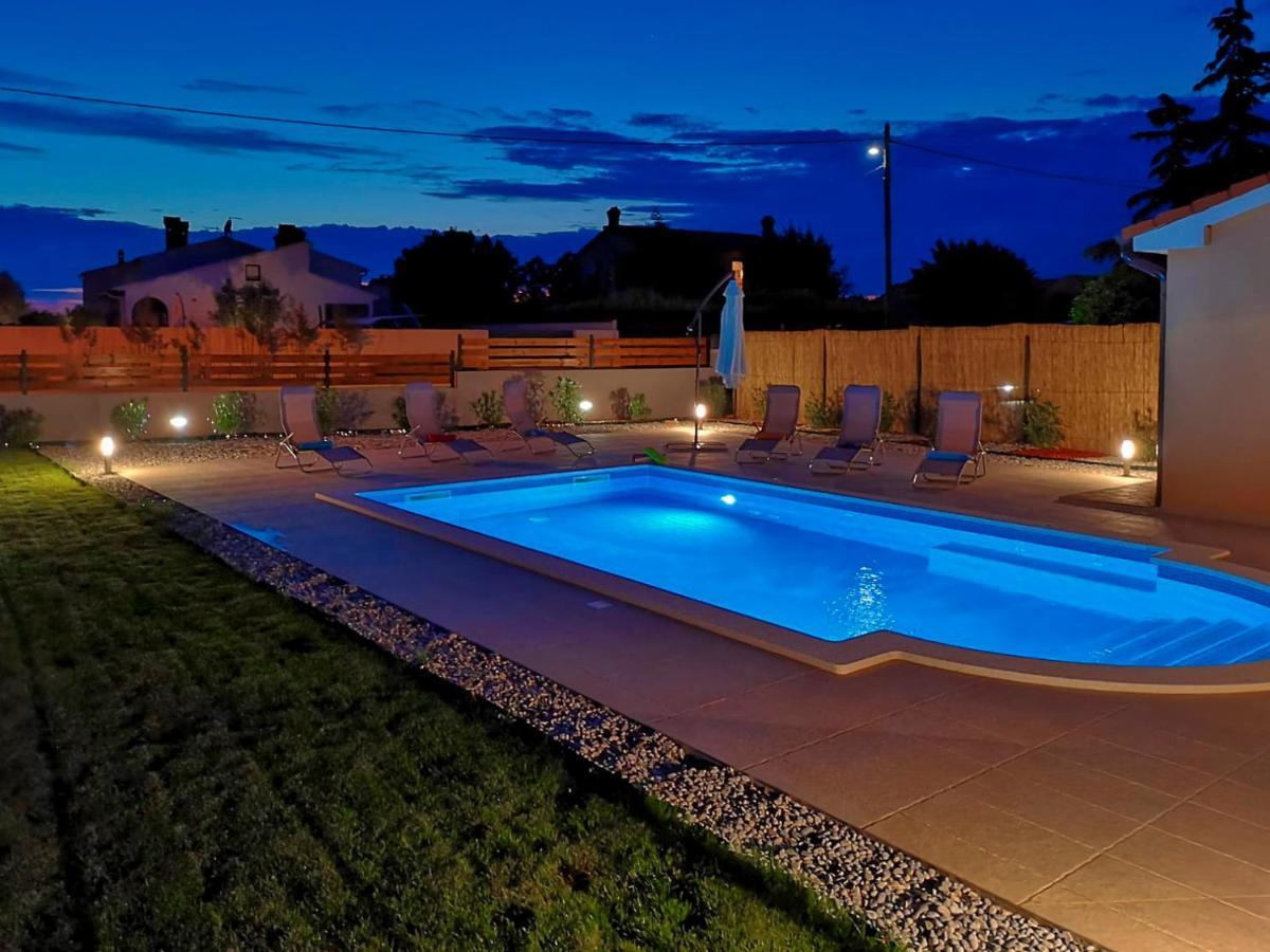 Villa Bartona For 8 Persons With Private Swimmingpool PUY Eksteriør bilde