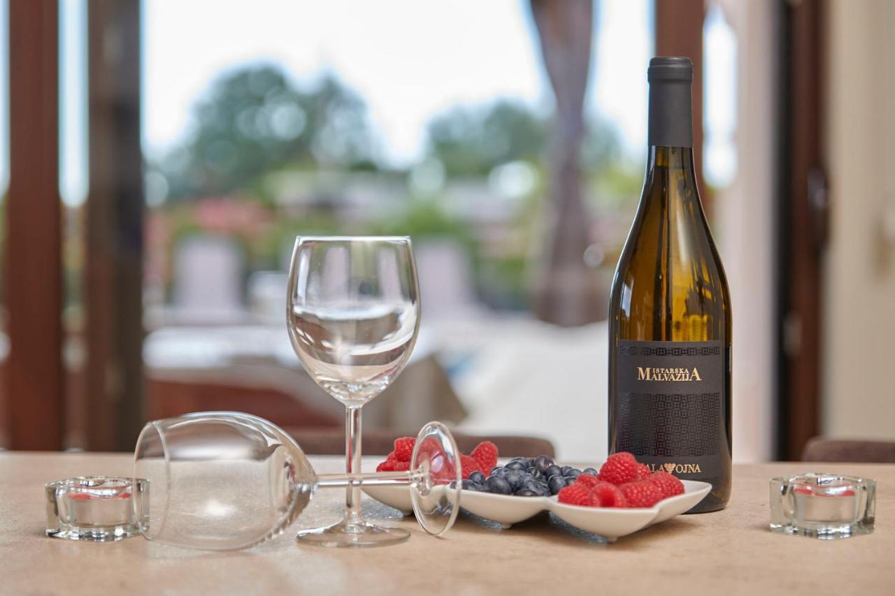 Villa Bartona For 8 Persons With Private Swimmingpool PUY Eksteriør bilde