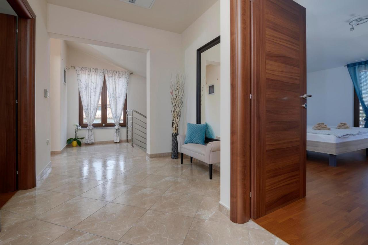 Villa Bartona For 8 Persons With Private Swimmingpool PUY Eksteriør bilde