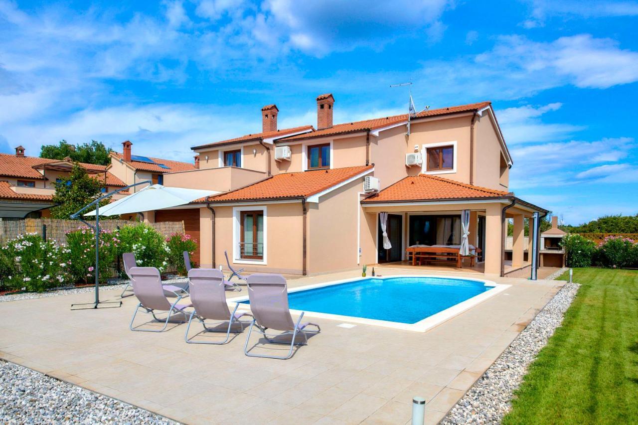 Villa Bartona For 8 Persons With Private Swimmingpool PUY Eksteriør bilde