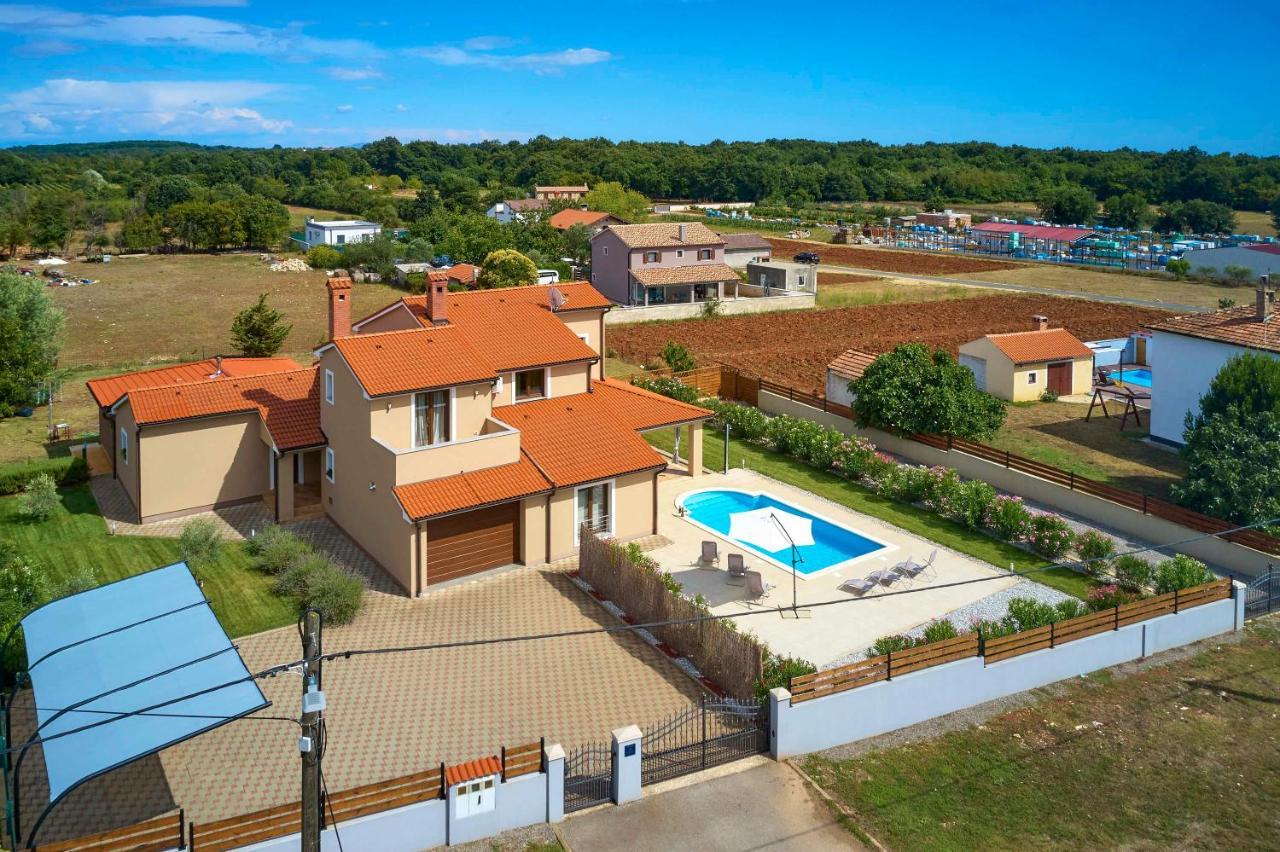 Villa Bartona For 8 Persons With Private Swimmingpool PUY Eksteriør bilde