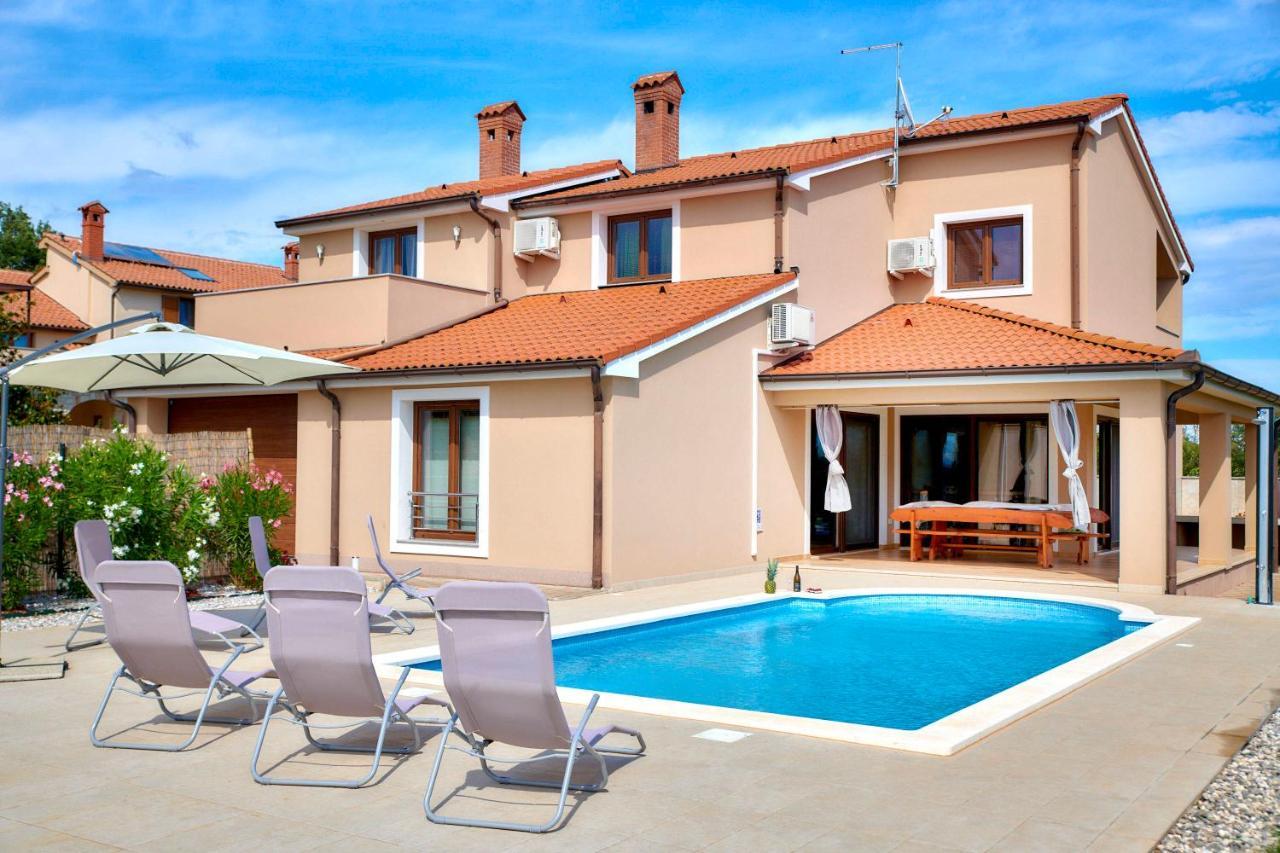 Villa Bartona For 8 Persons With Private Swimmingpool PUY Eksteriør bilde