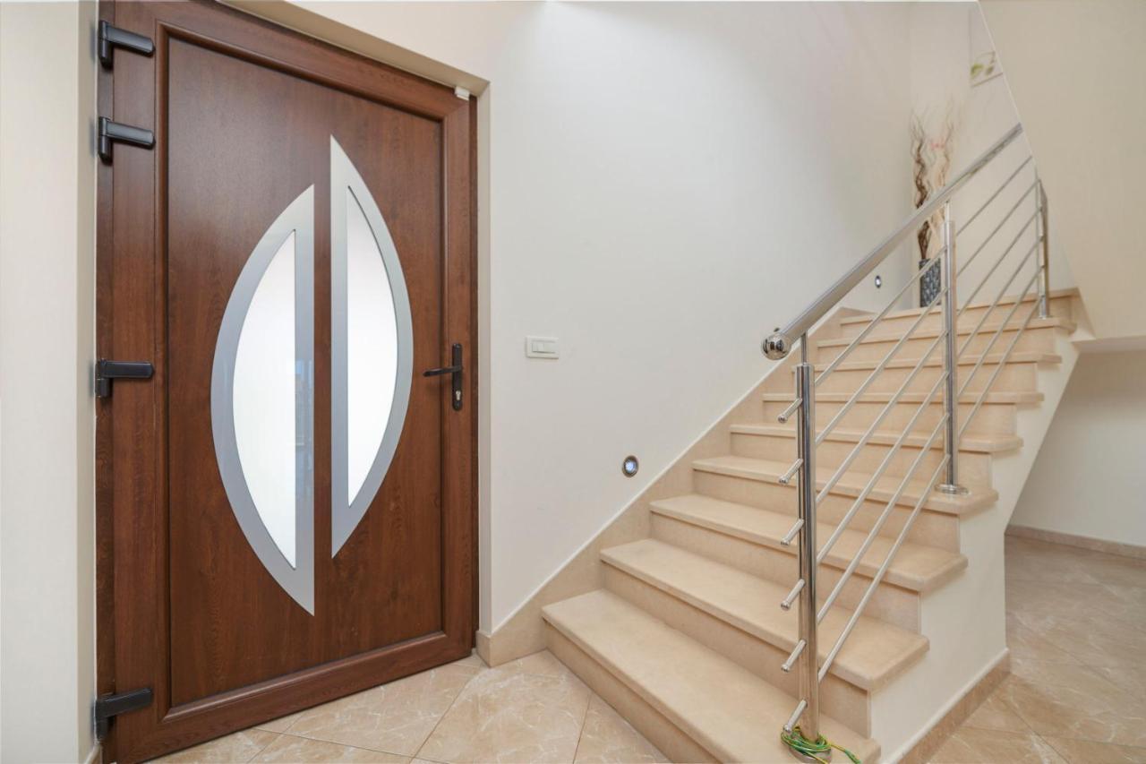 Villa Bartona For 8 Persons With Private Swimmingpool PUY Eksteriør bilde